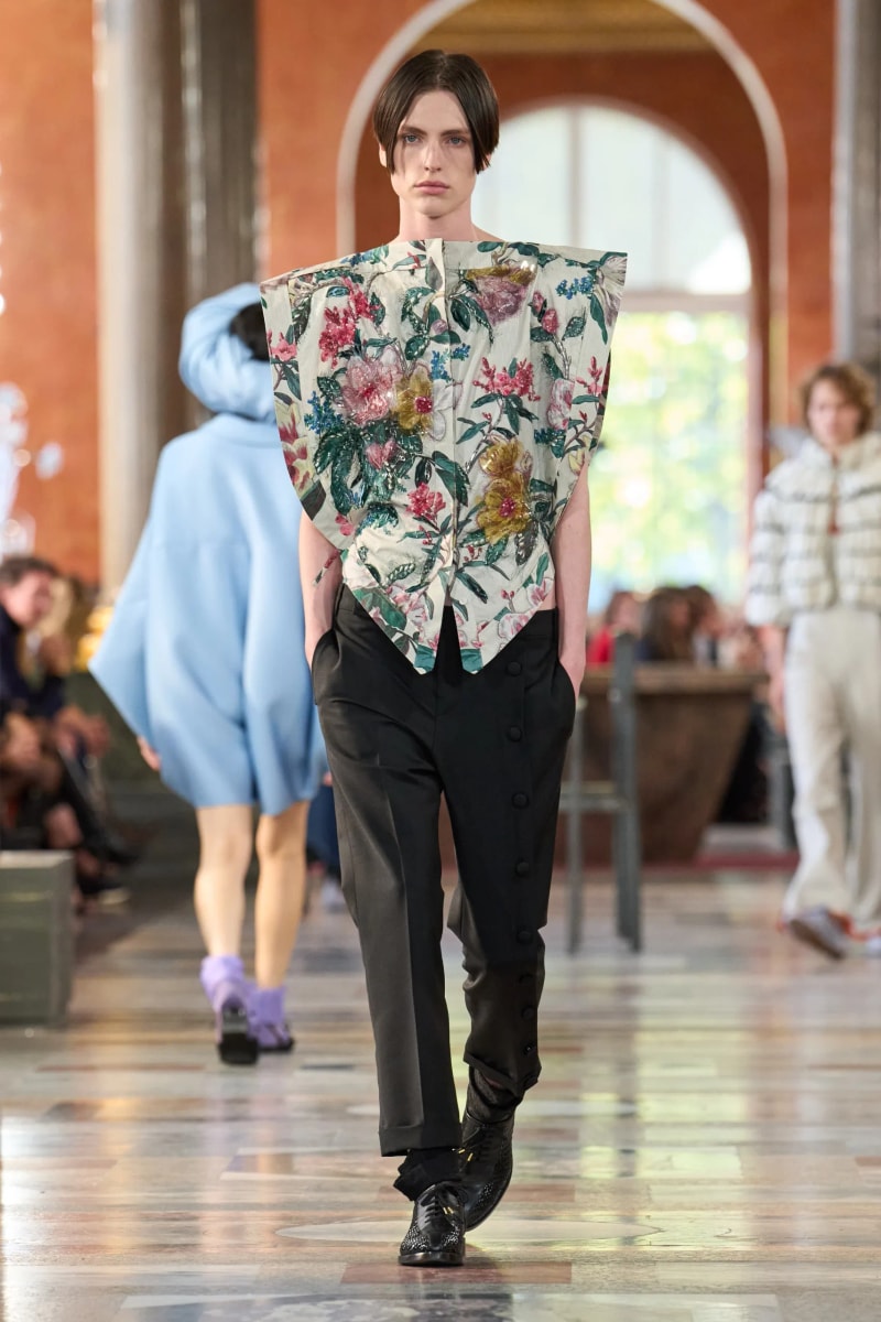 #PFW：穿越時空的奢華之旅...LOUIS VUITTON 2026 春夏，把居家生活變得精緻優雅！