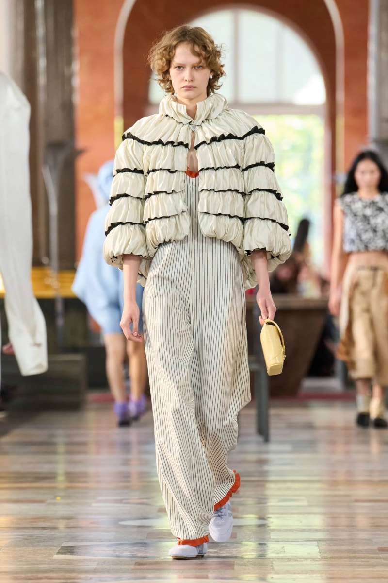 #PFW：穿越時空的奢華之旅...LOUIS VUITTON 2026 春夏，把居家生活變得精緻優雅！