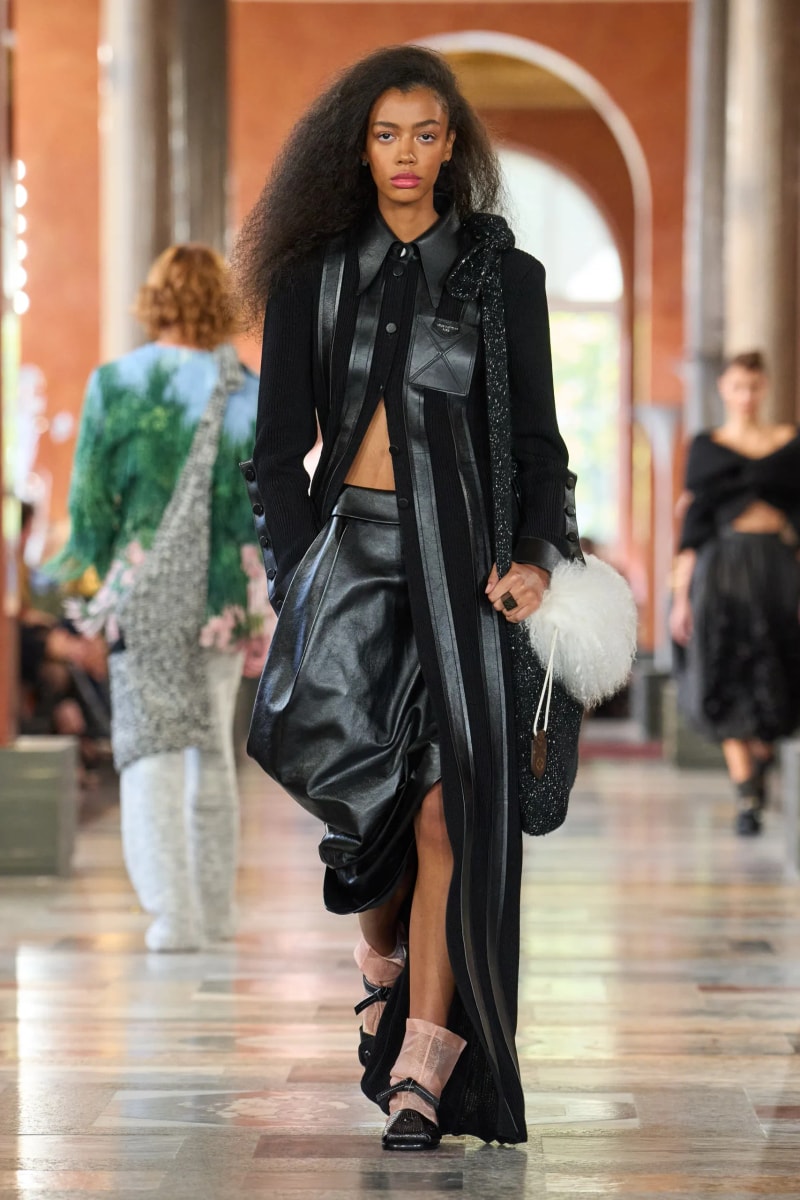 #PFW：穿越時空的奢華之旅...LOUIS VUITTON 2026 春夏，把居家生活變得精緻優雅！