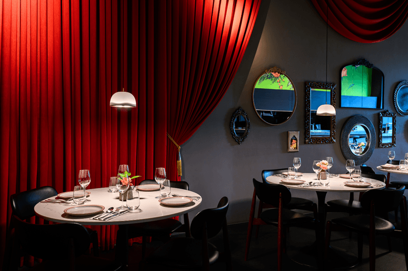 Summer Flowers Dining Room Daan Taipei Taiwan