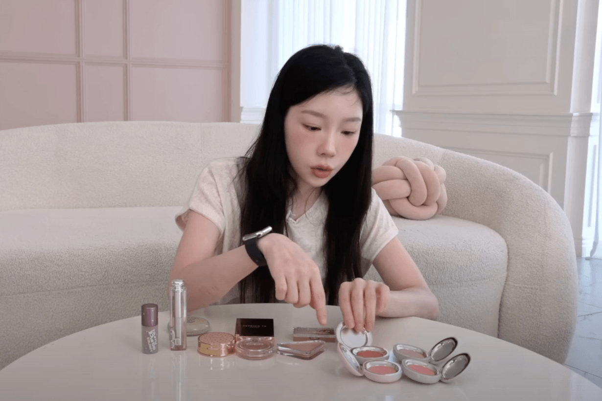 TAEYEON youtube makeup unboxing Cheek Blush