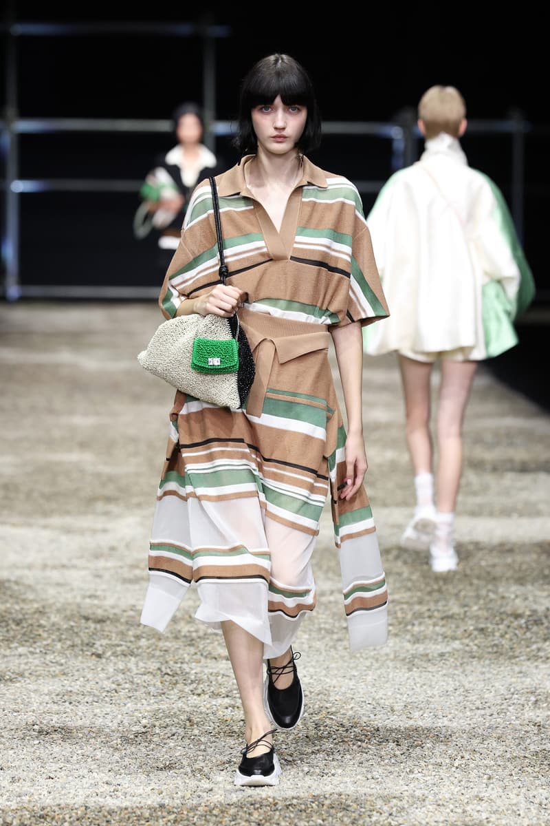 ANTEPRIMA SS26 大秀變成一場藝術展，POLO 衫穿在腰間、WIREBAG 變成雙面鏡…
