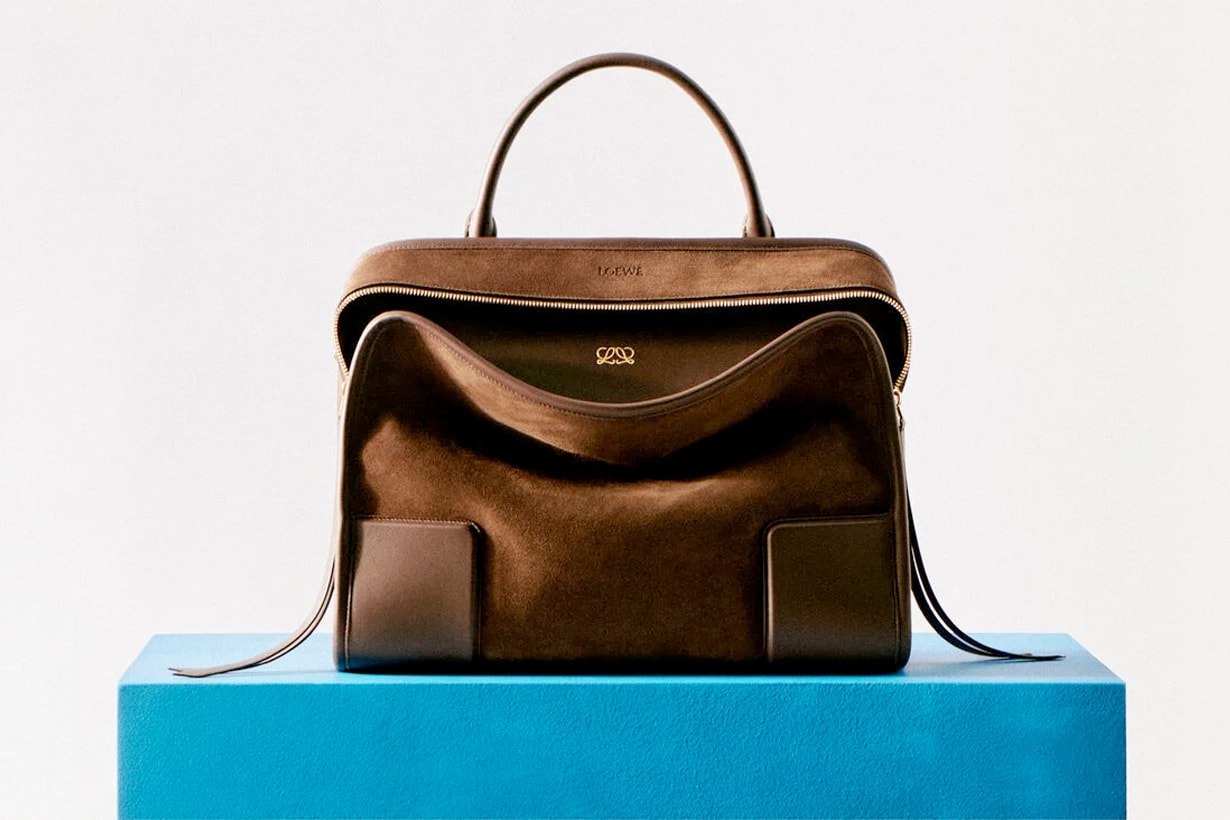 loewe new double l logo paris fashion week Anagram Amazona 180