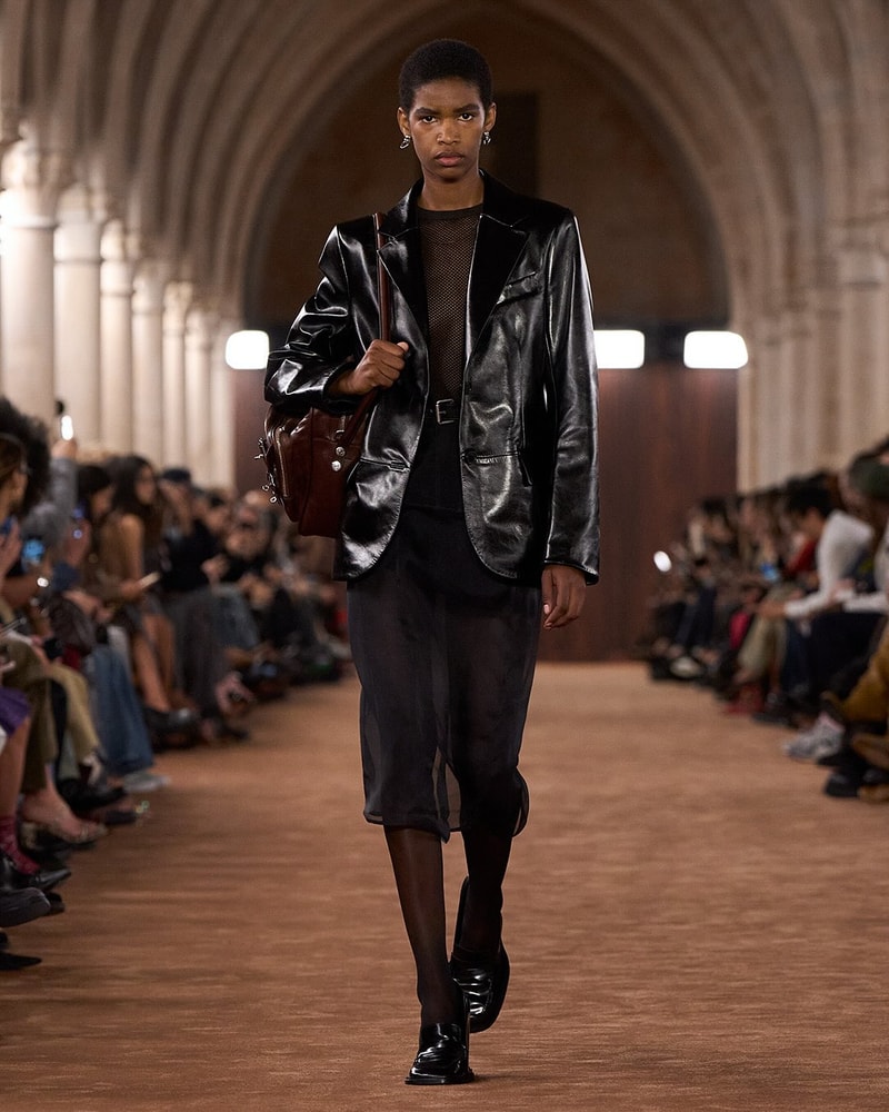 Acne Studios 2026 春夏系列打造無性別衣櫥，自己定義自己的風格！