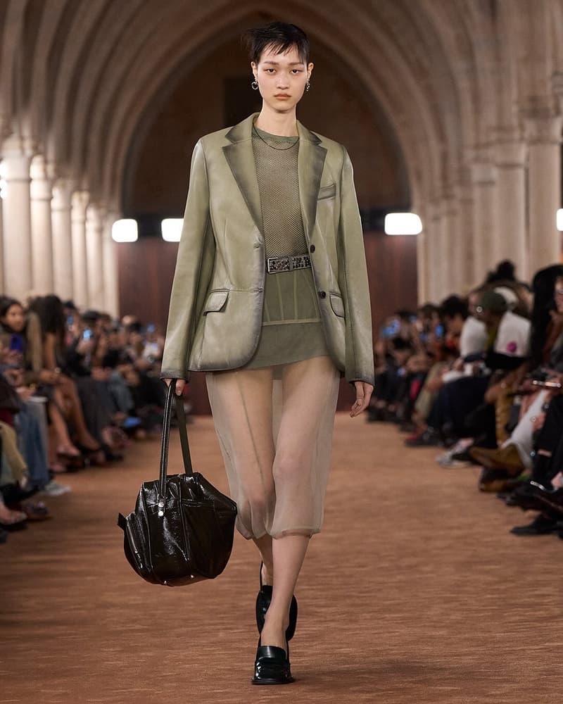 Acne Studios 2026 春夏系列打造無性別衣櫥，自己定義自己的風格！