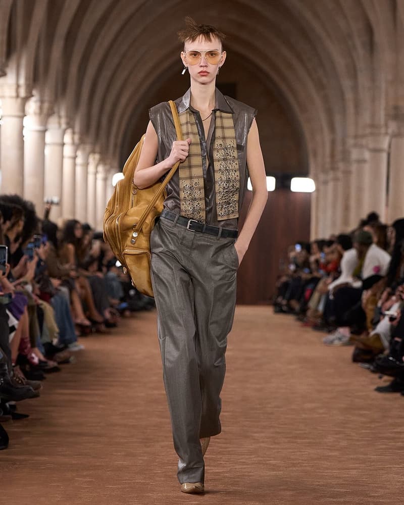 Acne Studios 2026 春夏系列打造無性別衣櫥，自己定義自己的風格！