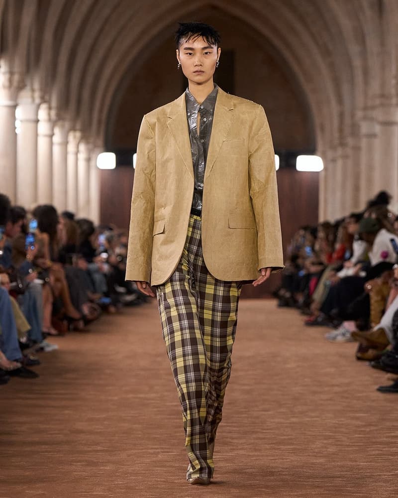 Acne Studios 2026 春夏系列打造無性別衣櫥，自己定義自己的風格！