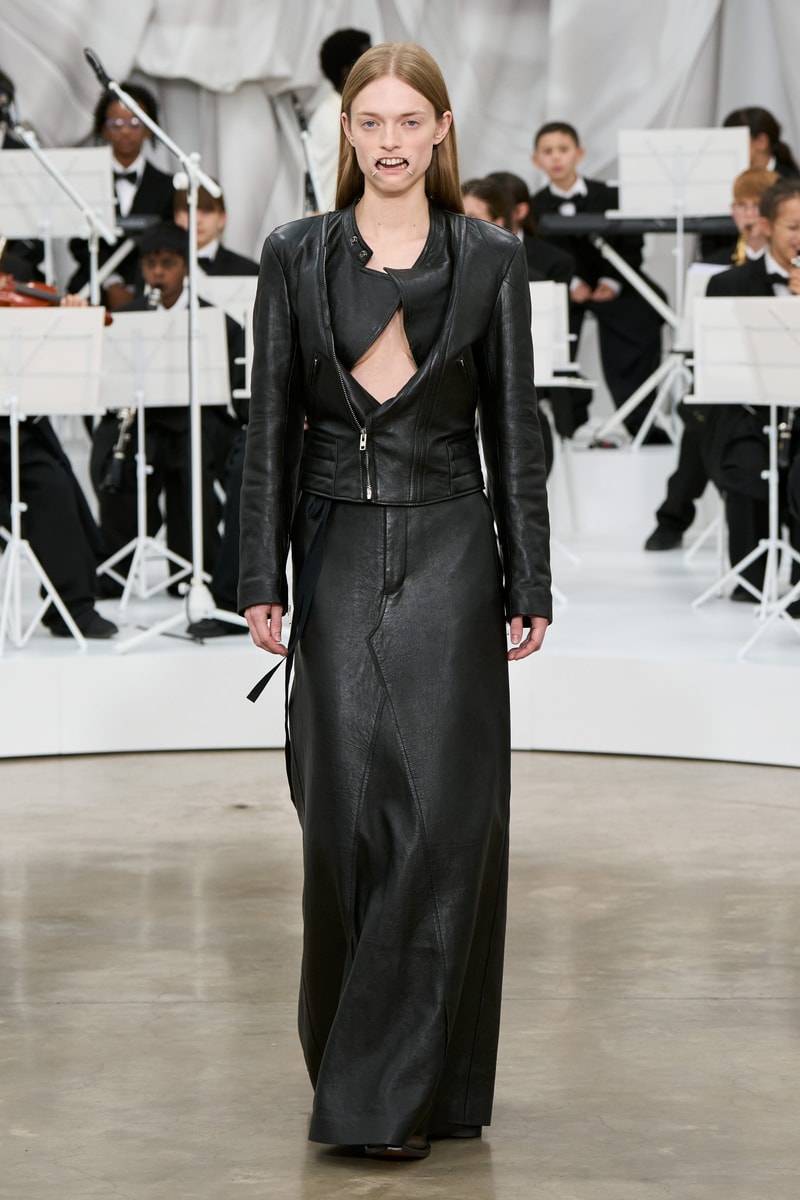 Maison Margiela SS26：詭異又清新，Glenn Martens 再次驚艷四座！