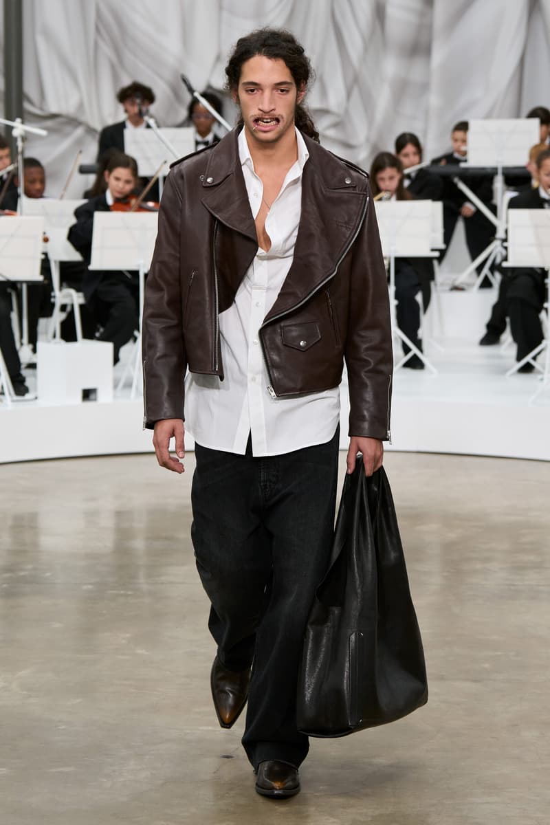 Maison Margiela SS26:詭異又清新,Glenn Martens 再次驚艷四座!