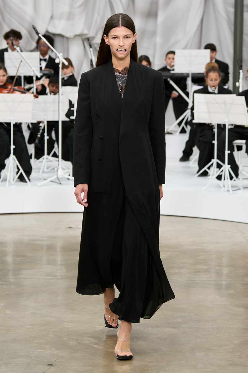 Maison Margiela SS26：詭異又清新，Glenn Martens 再次驚艷四座！