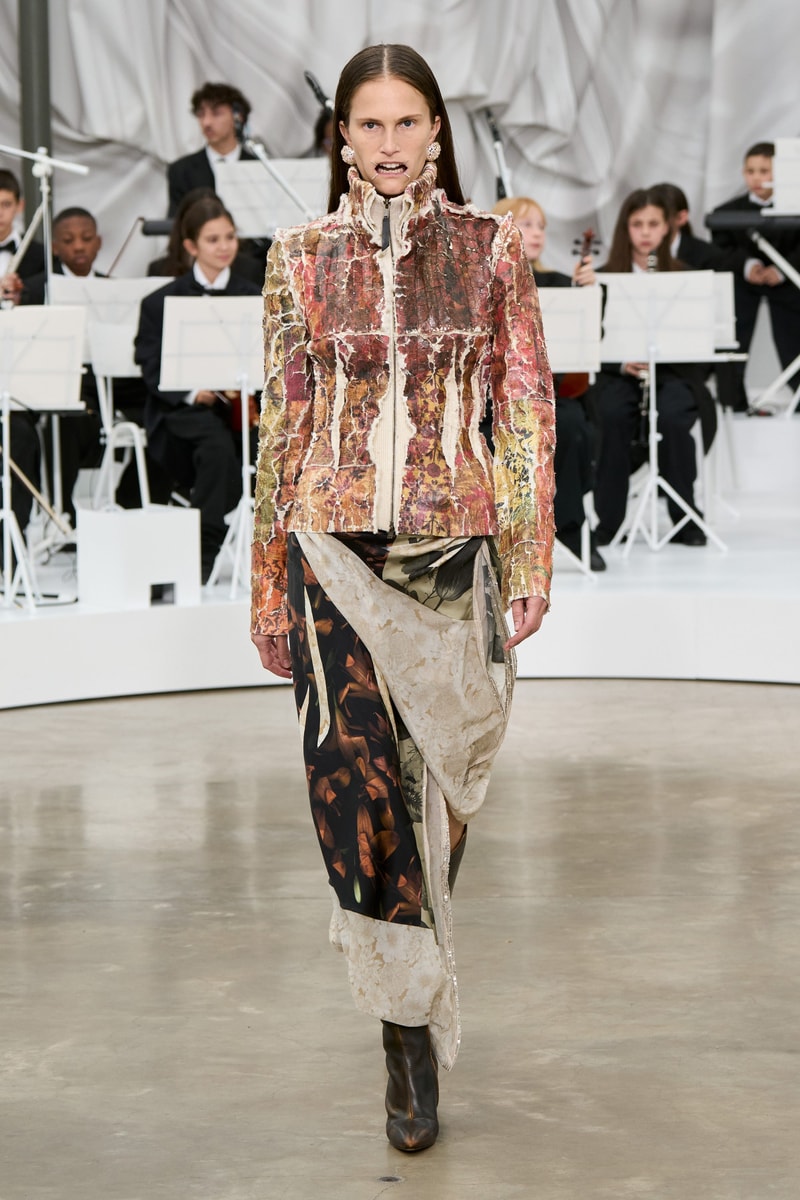 Maison Margiela SS26：詭異又清新，Glenn Martens 再次驚艷四座！