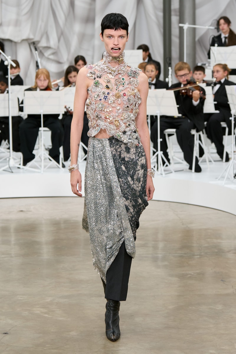 Maison Margiela SS26：詭異又清新，Glenn Martens 再次驚艷四座！