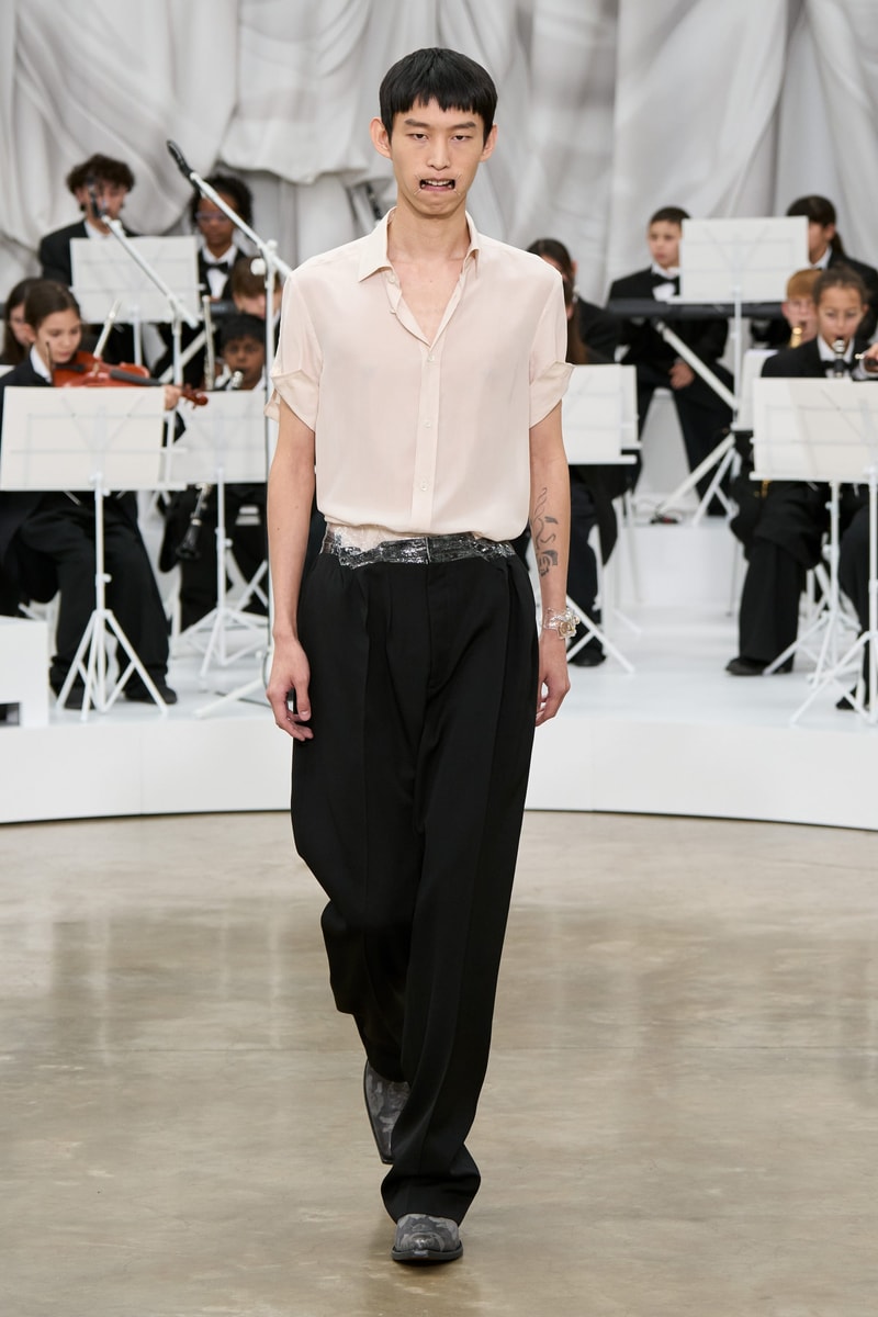 Maison Margiela SS26：詭異又清新，Glenn Martens 再次驚艷四座！
