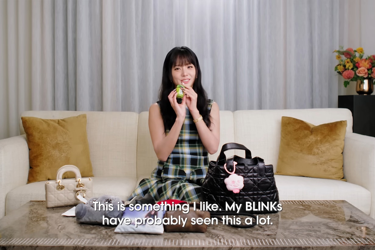 Jisoo 分享手袋內都帶些什麼：多件隨身物品中，都滿載著 BLACKPINK 的真摯姊妹情