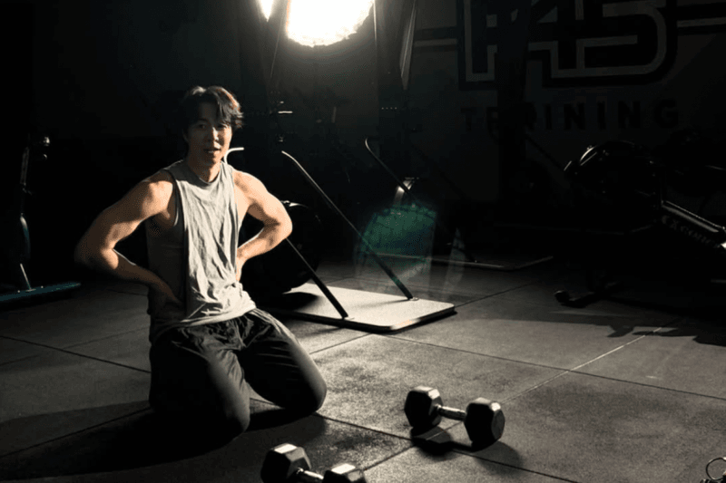 追《黑白大廚2》被他圈粉！8 件事認識「孫鍾元」：理科高材生出身、私下是健身狂人，美食愛店全公開！