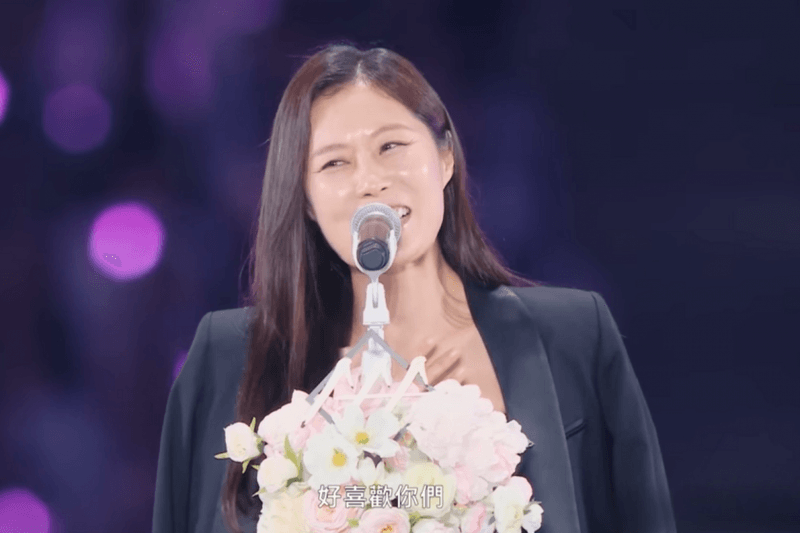 AAA 2025 可愛亮點合集：Stray Kids 爆笑黑歷史重演、撒嬌挑戰反差萌，林俊傑意外得獎表情成迷因！