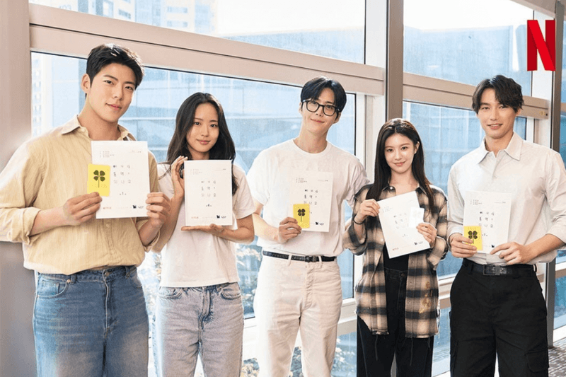 Netflix《愛情怎麼翻譯？》5 大必追看點：金宣虎 × 高允貞夢幻戀愛組合，福士蒼汰空降成最強情敵！