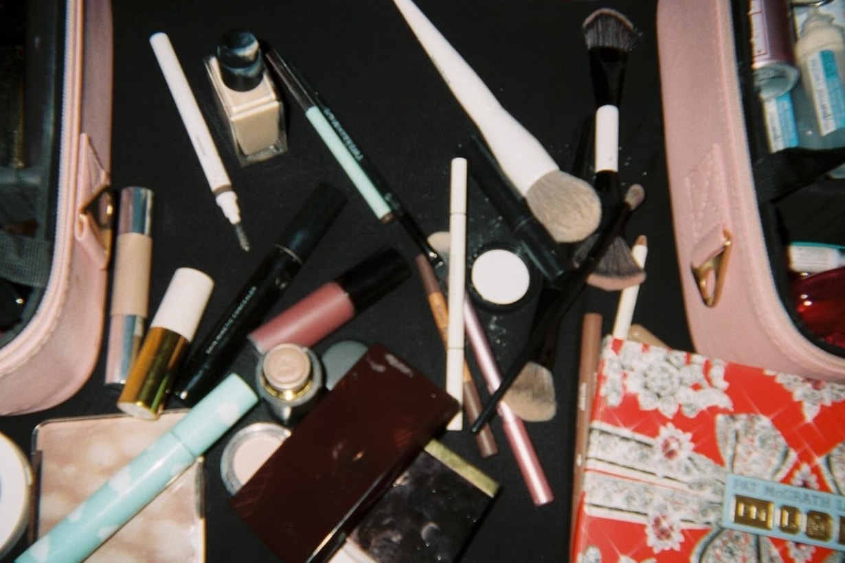 sabrina-carpenter-short-and-sweet-concert-glossy-babydoll-make-up-look-products-used6