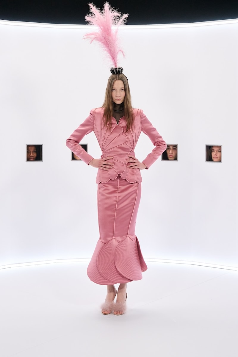 Valentino 2026 haute couture Kaiserpanorama setting reason 