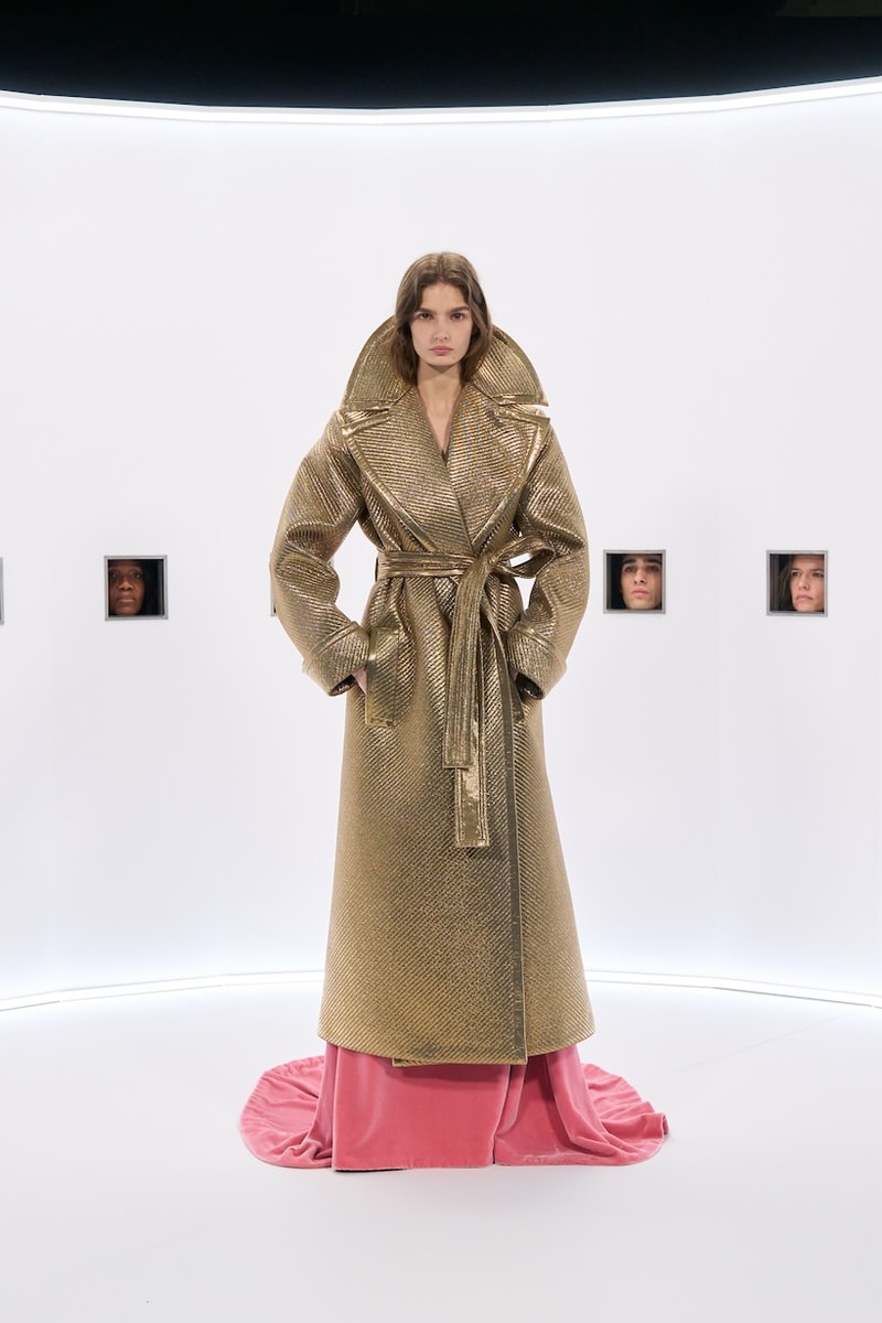 Valentino 2026 haute couture Kaiserpanorama setting reason 