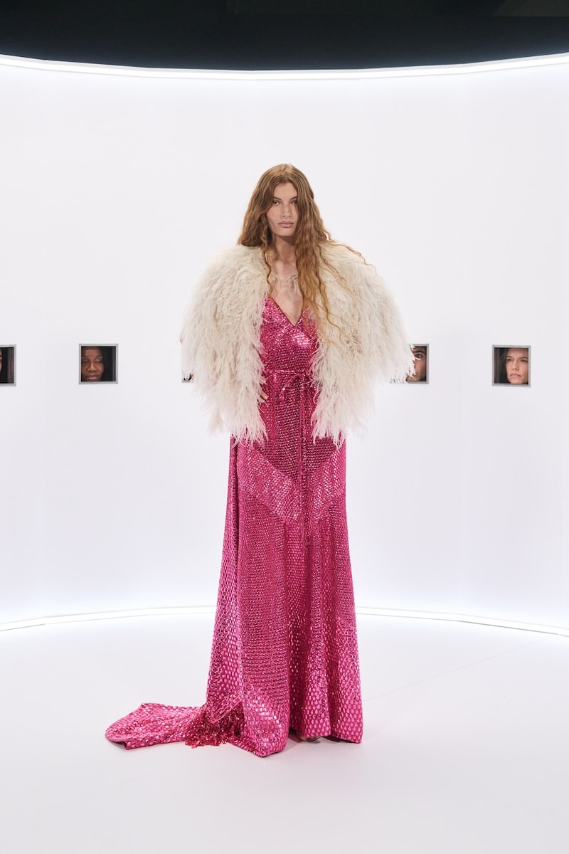 Valentino 2026 haute couture Kaiserpanorama setting reason 