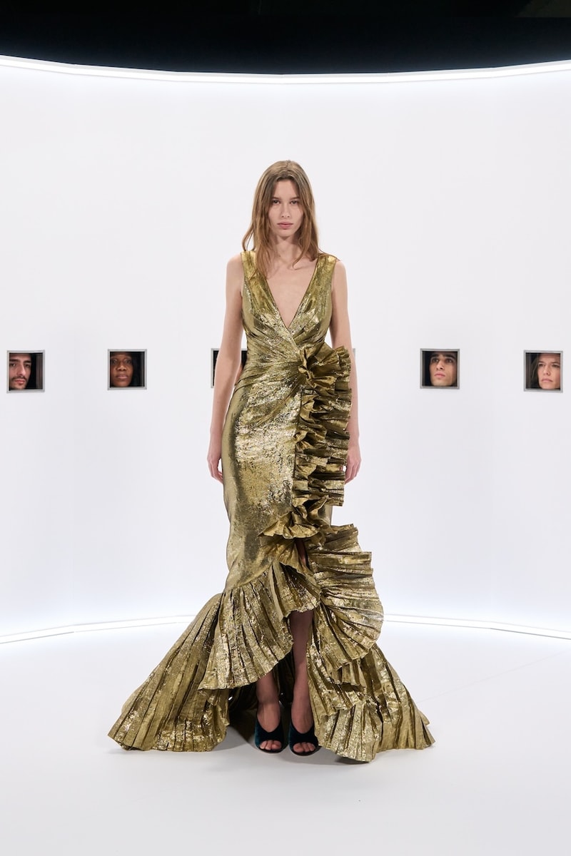 Valentino 2026 haute couture Kaiserpanorama setting reason 