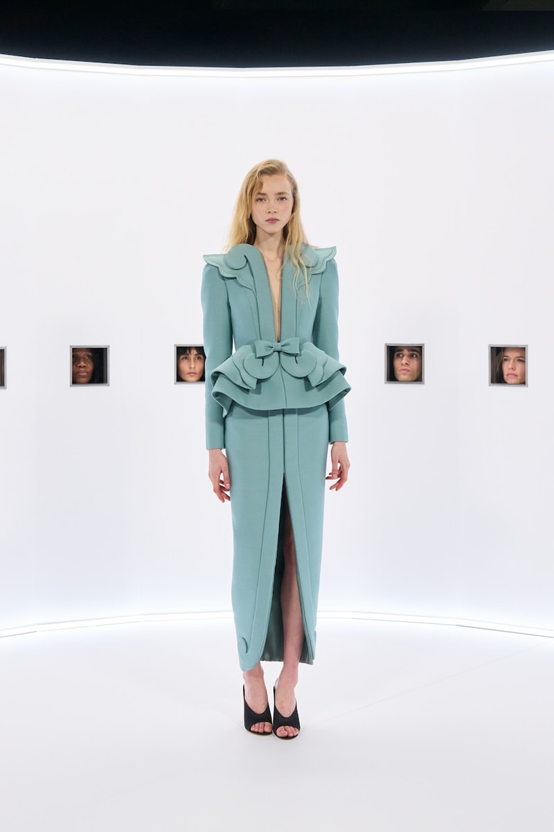 Valentino 2026 haute couture Kaiserpanorama setting reason 