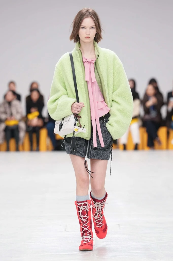 #MFW: Will Girls Fall for Onitsuka Tiger? MEXICO 66’s New Hybrid Kicks Rewrite the Nerdy Chic Playbook!