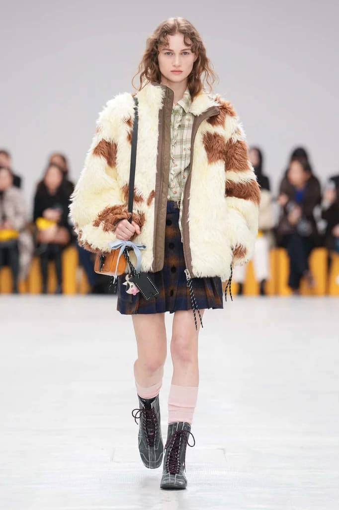 #MFW: Will Girls Fall for Onitsuka Tiger? MEXICO 66’s New Hybrid Kicks Rewrite the Nerdy Chic Playbook!