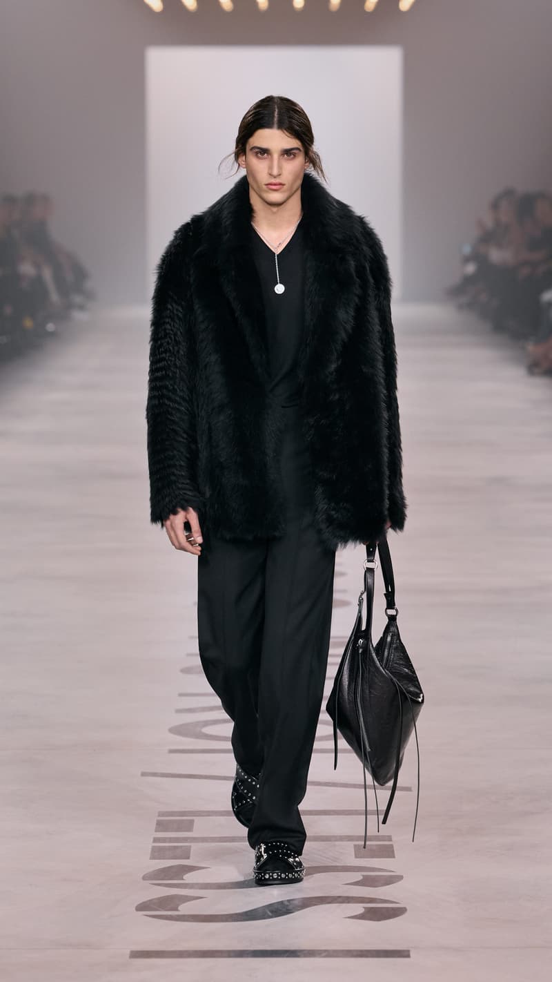 MFW：Maria Grazia Chiuri 於 FENDI 首章登場，把優雅從伸展台溫柔交還給我們！