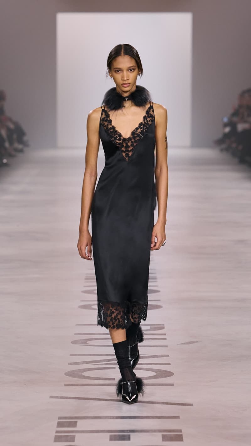 MFW：Maria Grazia Chiuri 於 FENDI 首章登場，把優雅從伸展台溫柔交還給我們！