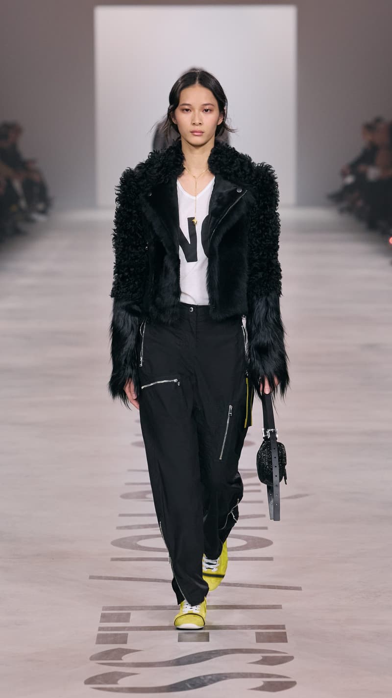 MFW：Maria Grazia Chiuri 於 FENDI 首章登場，把優雅從伸展台溫柔交還給我們！