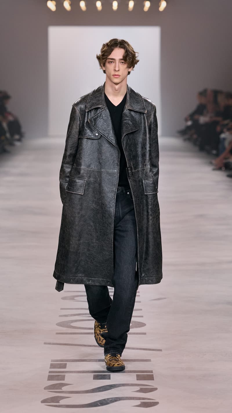 MFW：Maria Grazia Chiuri 於 FENDI 首章登場，把優雅從伸展台溫柔交還給我們！