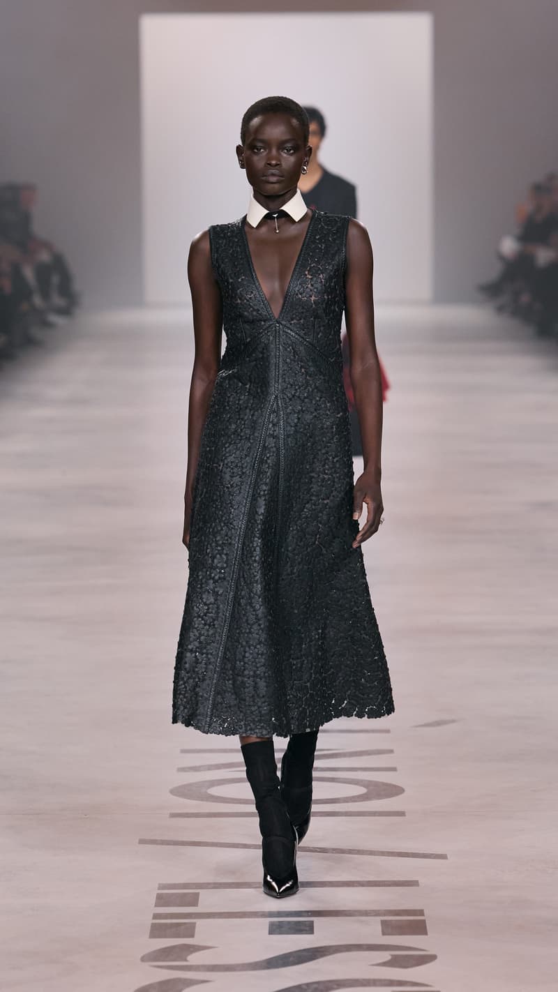 MFW：Maria Grazia Chiuri 於 FENDI 首章登場，把優雅從伸展台溫柔交還給我們！