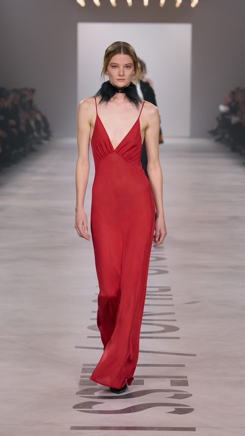 MFW：Maria Grazia Chiuri 於 FENDI 首章登場，把優雅從伸展台溫柔交還給我們！