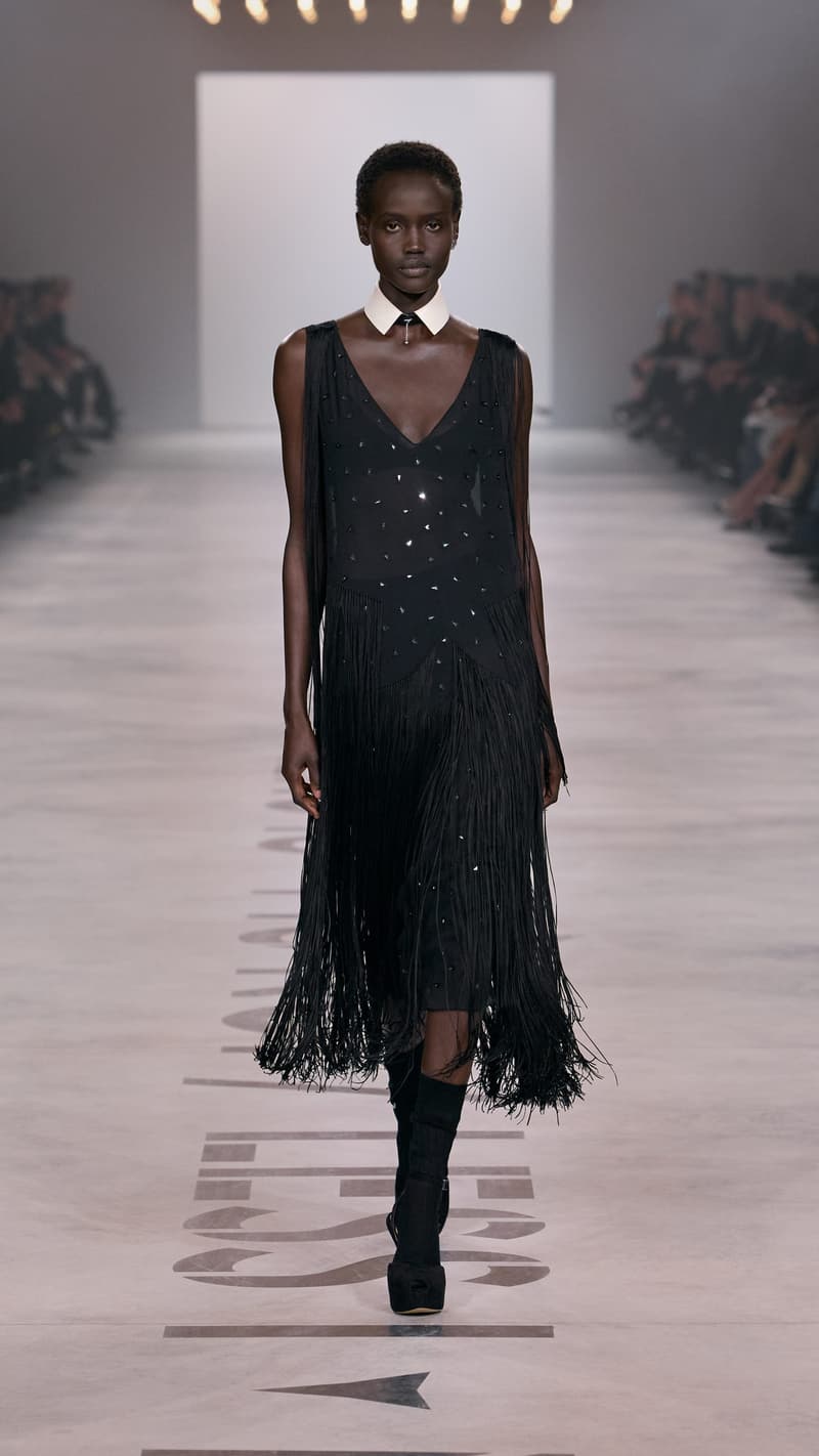 MFW：Maria Grazia Chiuri 於 FENDI 首章登場，把優雅從伸展台溫柔交還給我們！