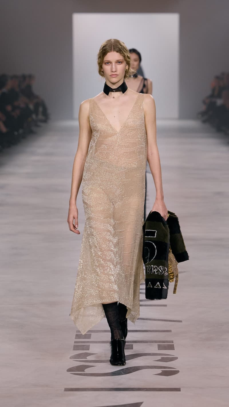 MFW：Maria Grazia Chiuri 於 FENDI 首章登場，把優雅從伸展台溫柔交還給我們！