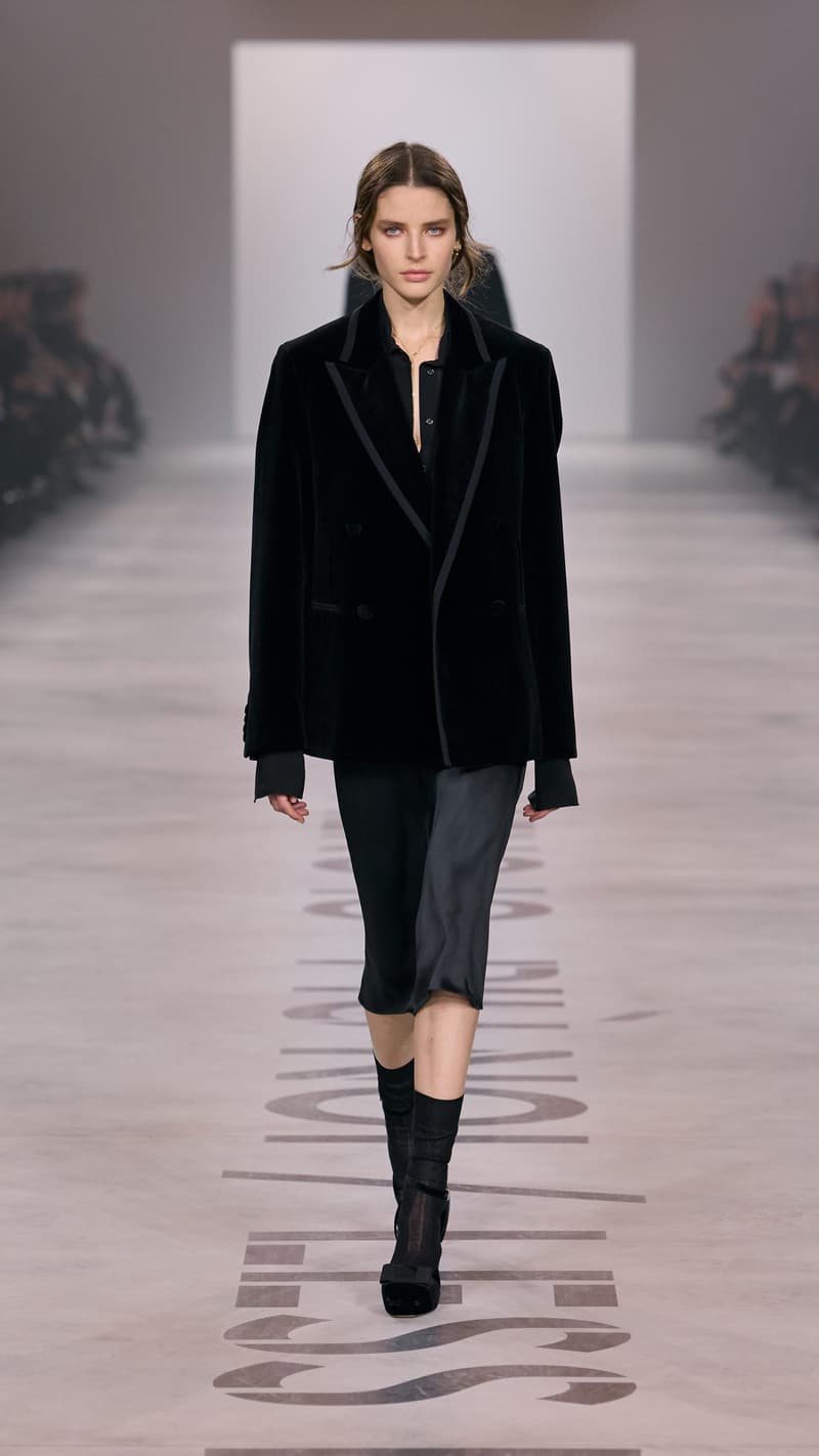 MFW：Maria Grazia Chiuri 於 FENDI 首章登場，把優雅從伸展台溫柔交還給我們！