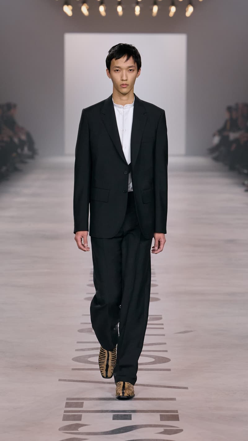 MFW：Maria Grazia Chiuri 於 FENDI 首章登場，把優雅從伸展台溫柔交還給我們！