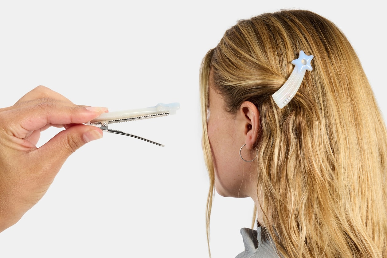 髮飾推薦 2026：CHUNKS 星星相框髮夾，獨特 Y2K 設計引爆熱潮