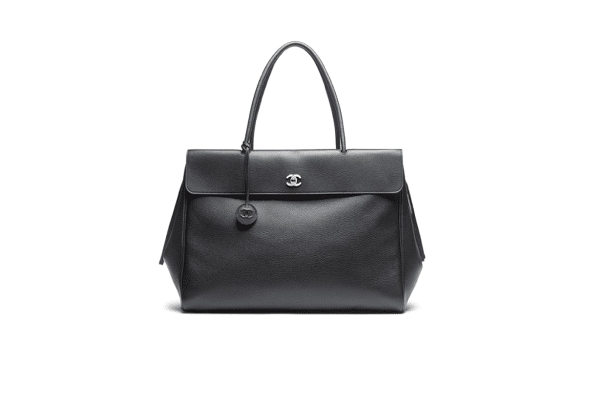 chanel C LOGO handbag 2026 spring summer hailey bieber jennie