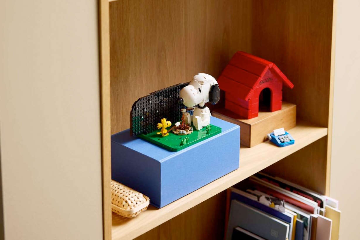 lego Peanuts Snoopy's Doghouse reveal woodstock