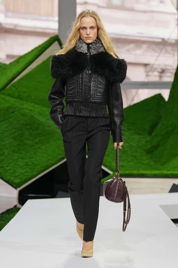 #PFW: Shepherd Capes and Sheep Motifs… Welcome to Louis Vuitton’s Pastoral Adventure at the Louvre!