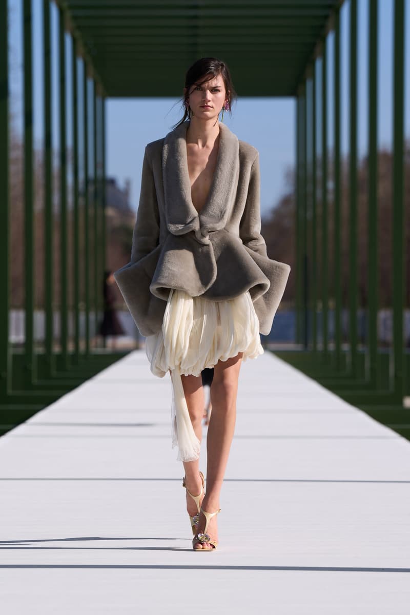 Dior Fall/Winter 2026–2027 Collection Unveiled at Jardin des Tuileries in Paris