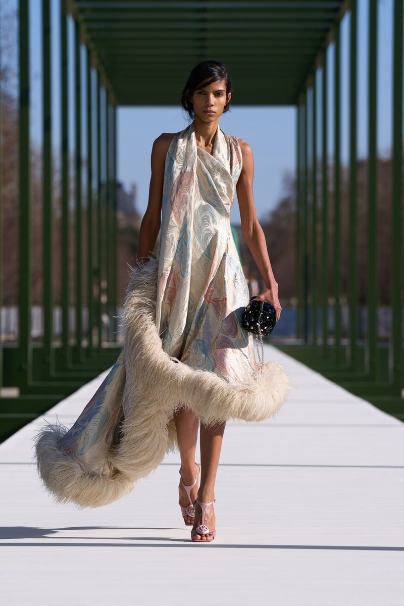 Dior Fall/Winter 2026–2027 Collection Unveiled at Jardin des Tuileries in Paris