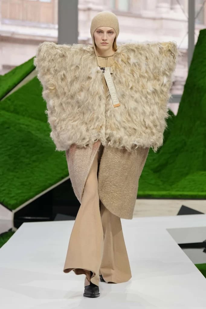 Louis Vuitton 26FW Runway-3