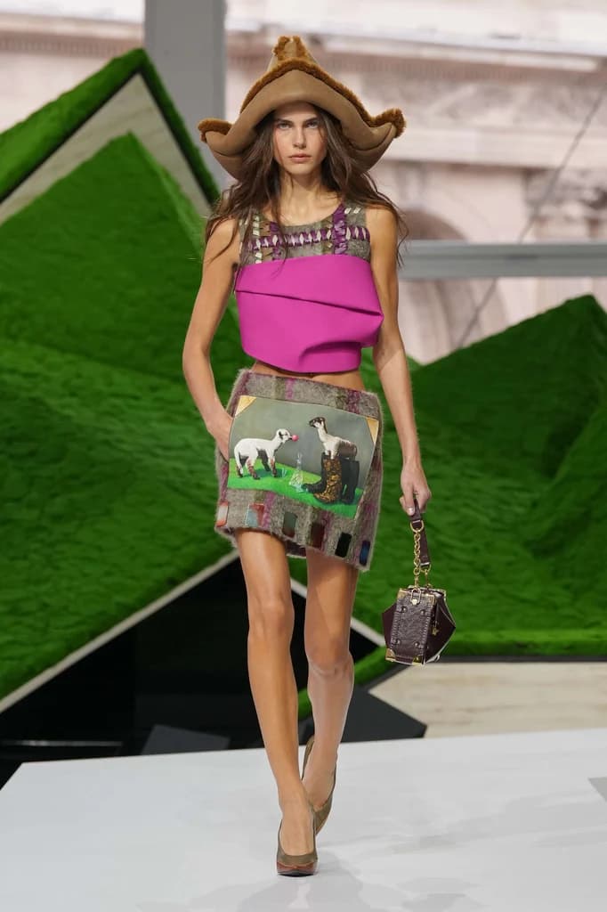 #PFW: Shepherd Capes and Sheep Motifs… Welcome to Louis Vuitton’s Pastoral Adventure at the Louvre!