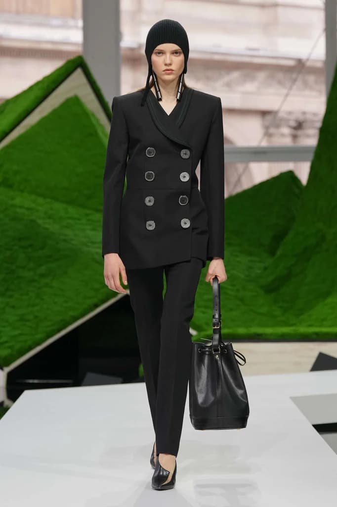 Louis Vuitton 26FW Runway-39