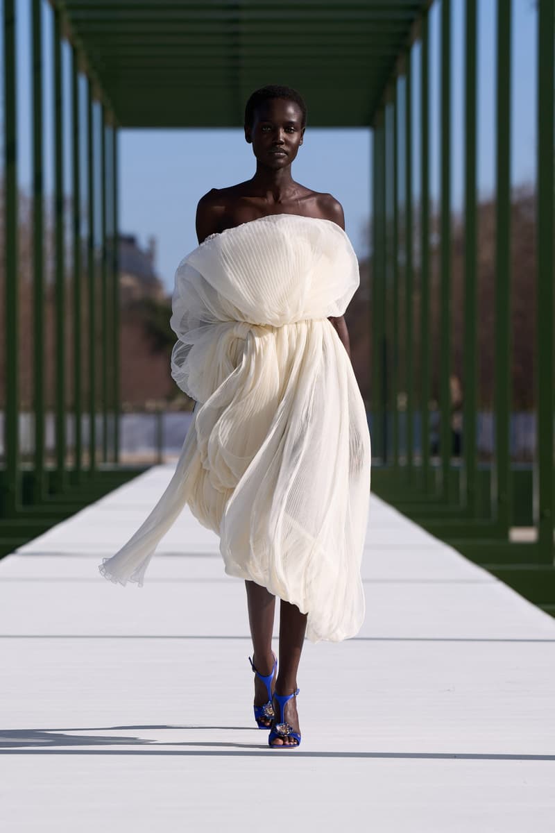 Dior Fall/Winter 2026–2027 Collection Unveiled at Jardin des Tuileries in Paris