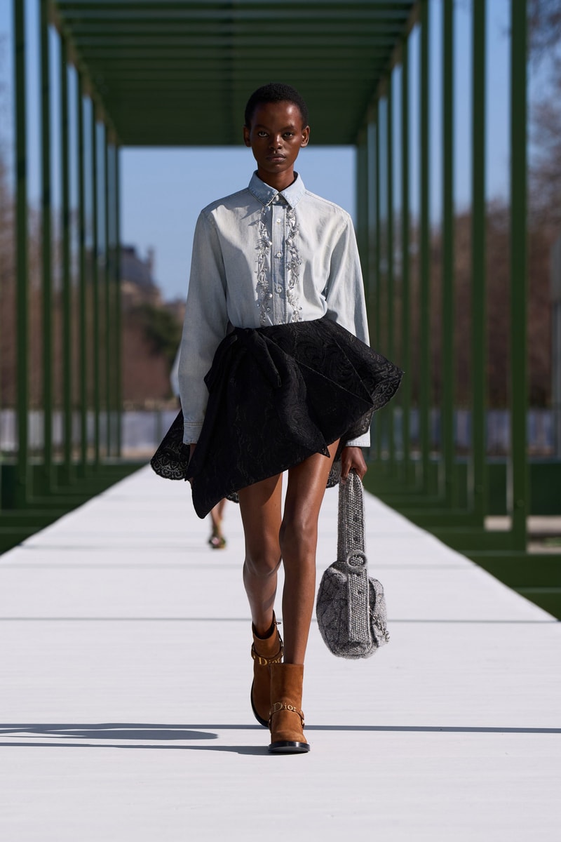 Dior Fall/Winter 2026–2027 Collection Unveiled at Jardin des Tuileries in Paris